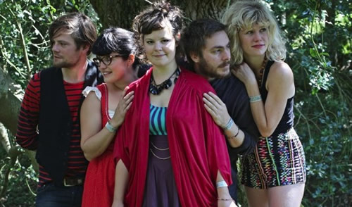 Moulettes Release New Single + Tour Dates  (incl. supporting The Levellers + The Crazy World Of Arthur Brown)